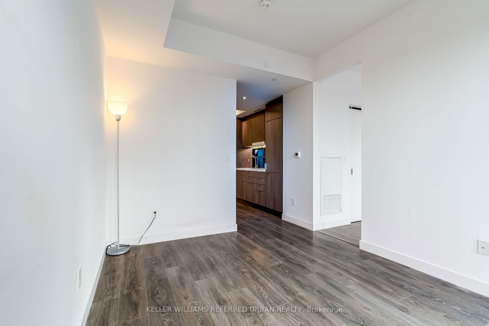 215 Queen St W, unit 1302 for rent