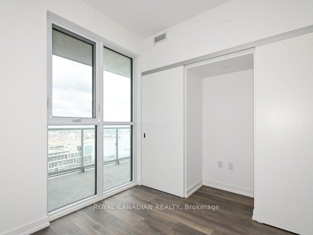 15 Lower Jarvis St, unit 2903 for rent