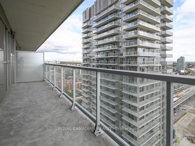 15 Lower Jarvis St, unit 2903 for rent