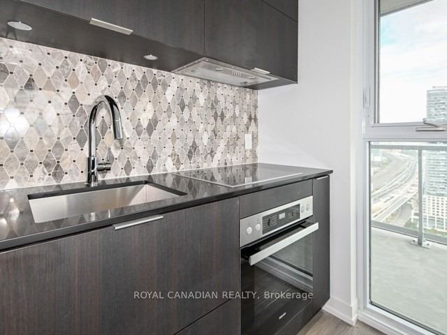 15 Lower Jarvis St, unit 2903 for rent