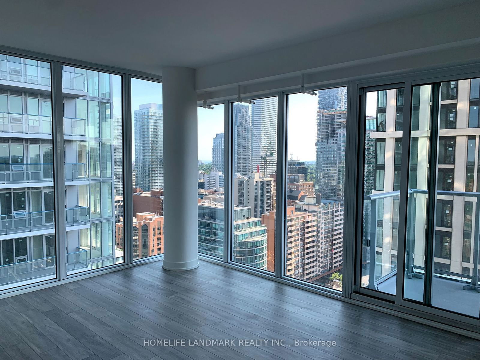 99 Broadway Ave, unit 2509 for rent