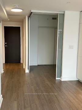 6 Parkwood Ave, unit 405 for rent