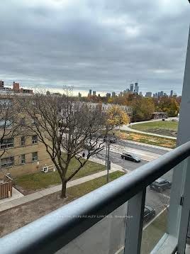 6 Parkwood Ave, unit 405 for rent