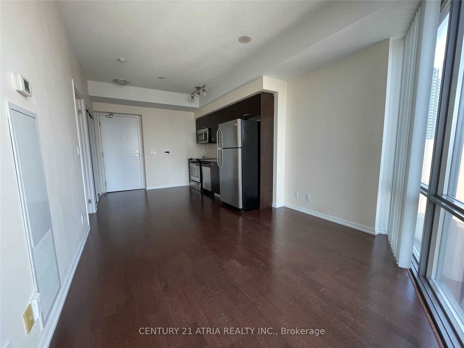 832 Bay St, unit 2909 for rent