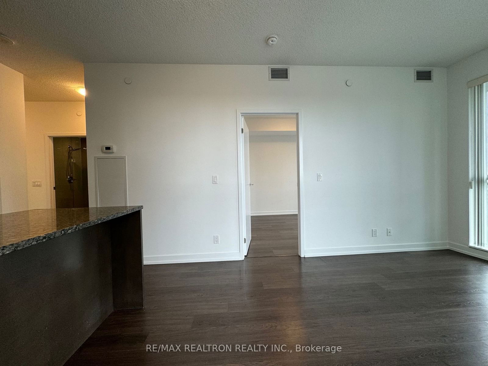 89 Dunfield Ave, unit 1605 for rent