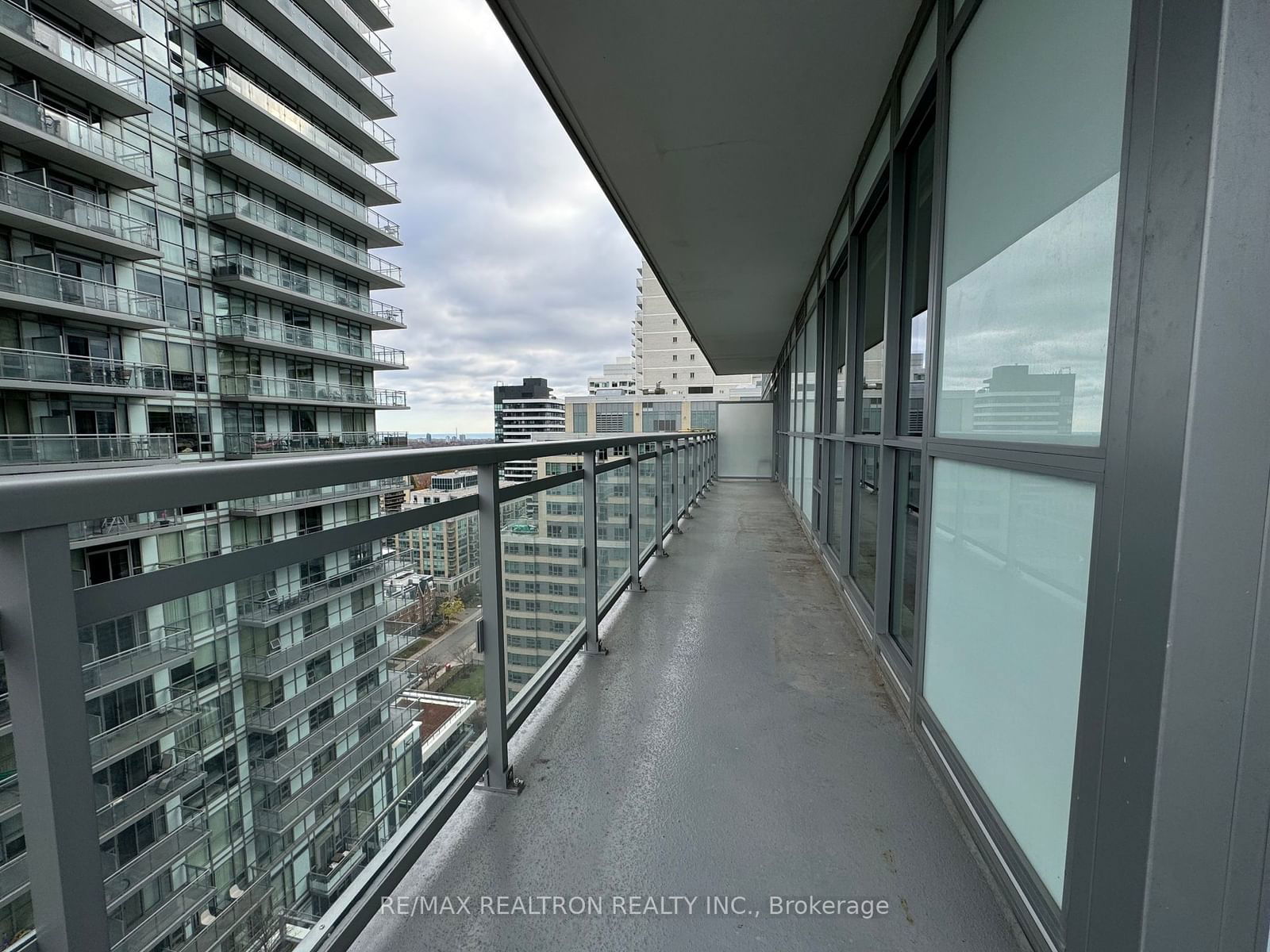 89 Dunfield Ave, unit 1605 for rent