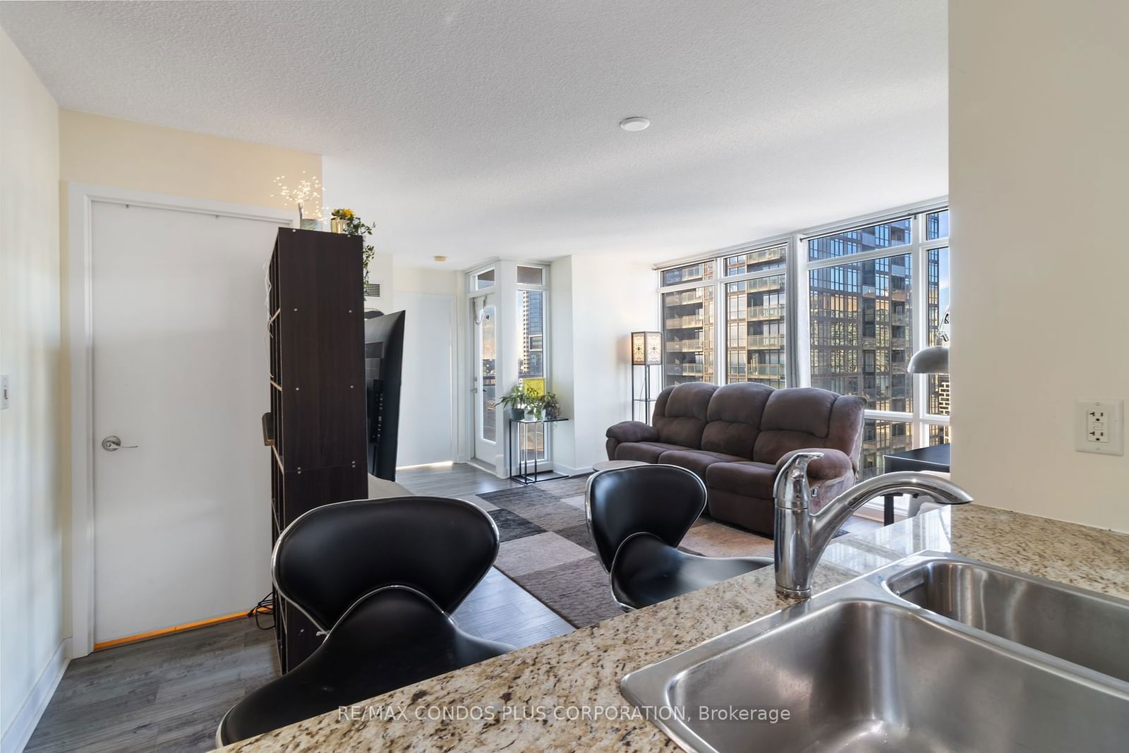 11 Brunel Crt, unit 3103 for rent