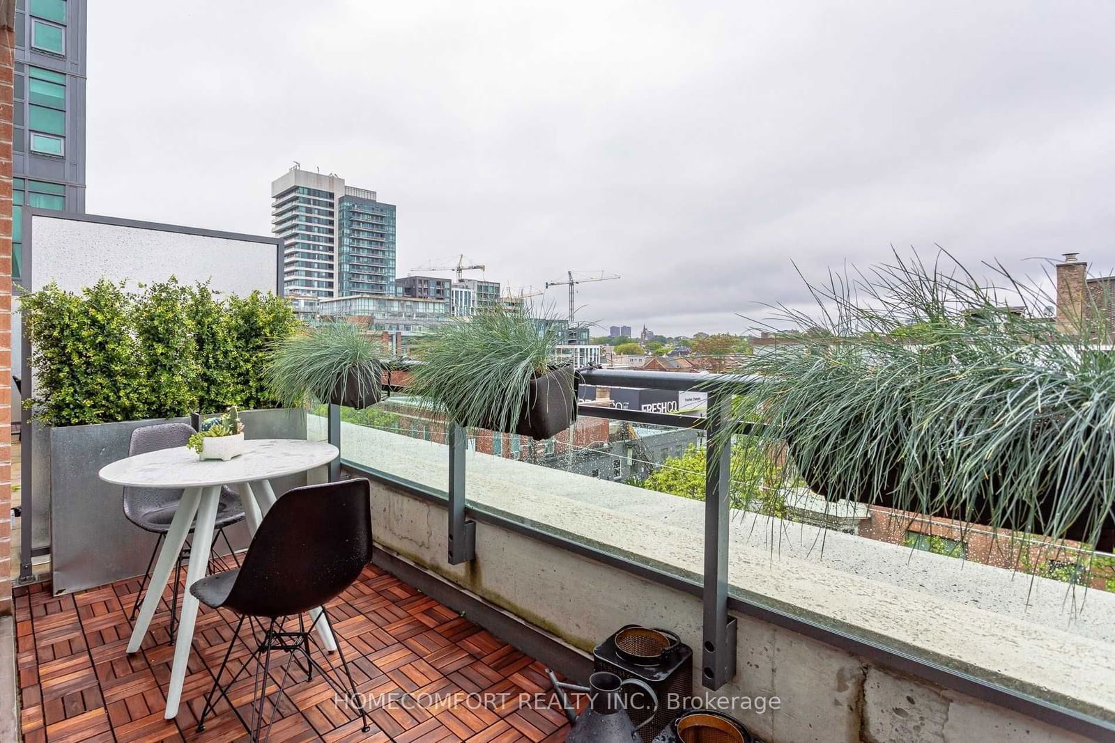 1169 Queen St W, unit 514 for rent