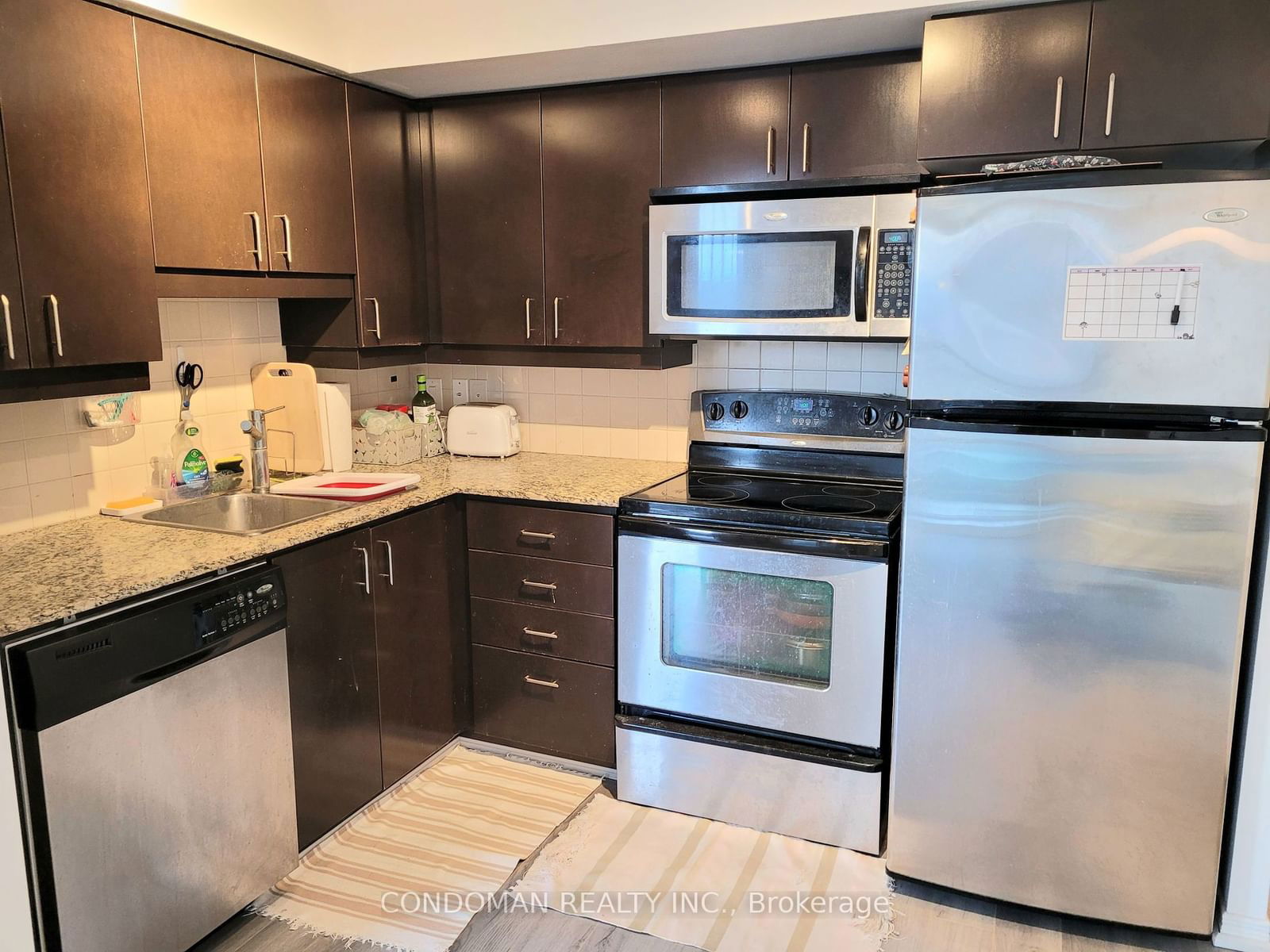 736 Spadina Ave, unit 1103 for rent