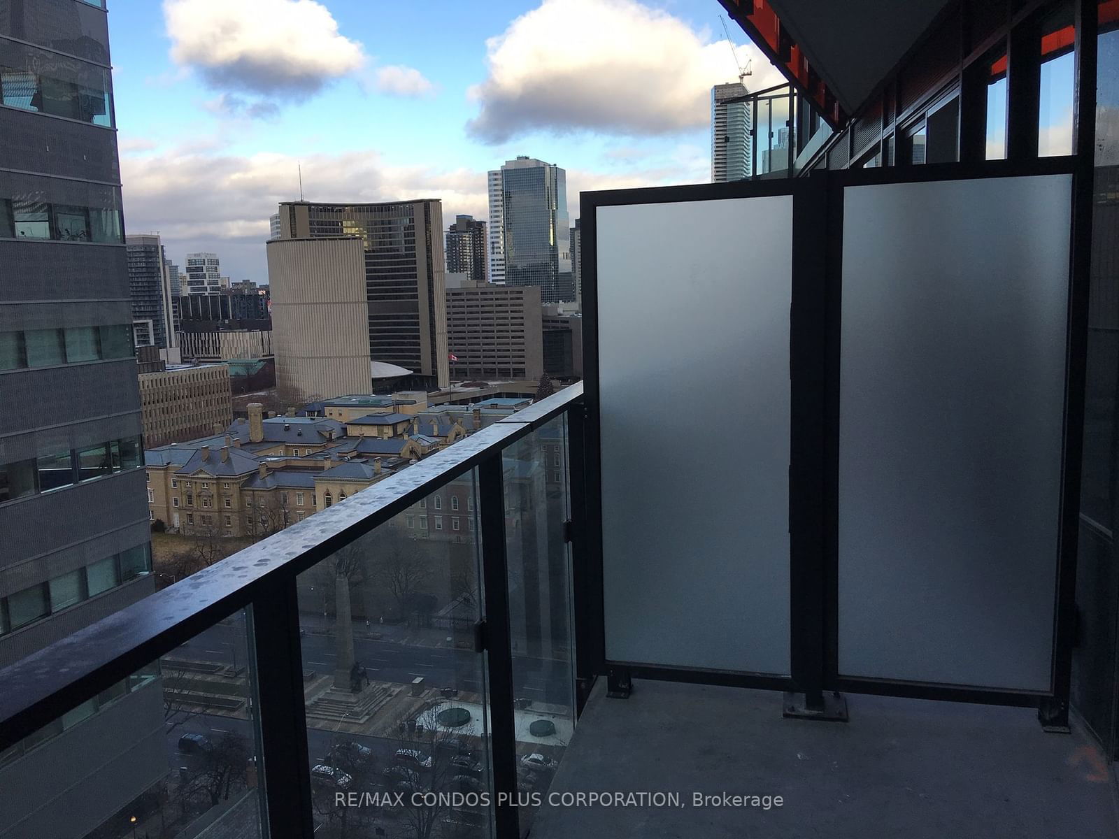 215 Queen St W, unit 1807 for rent