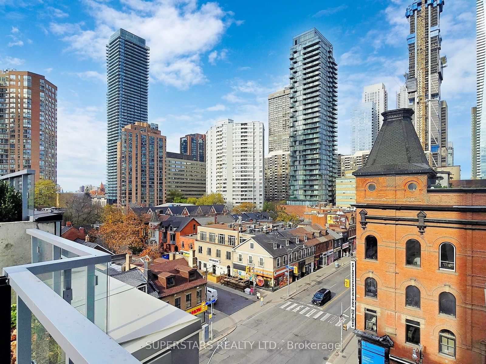 1 Gloucester St, unit 609 for sale