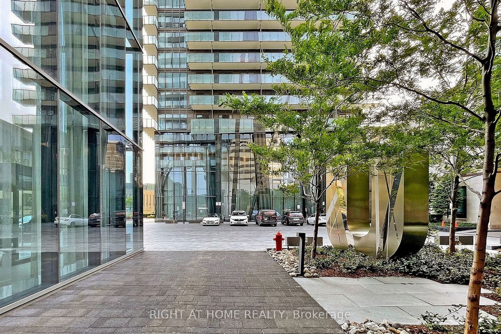 1080 Bay St, unit 3002 for rent