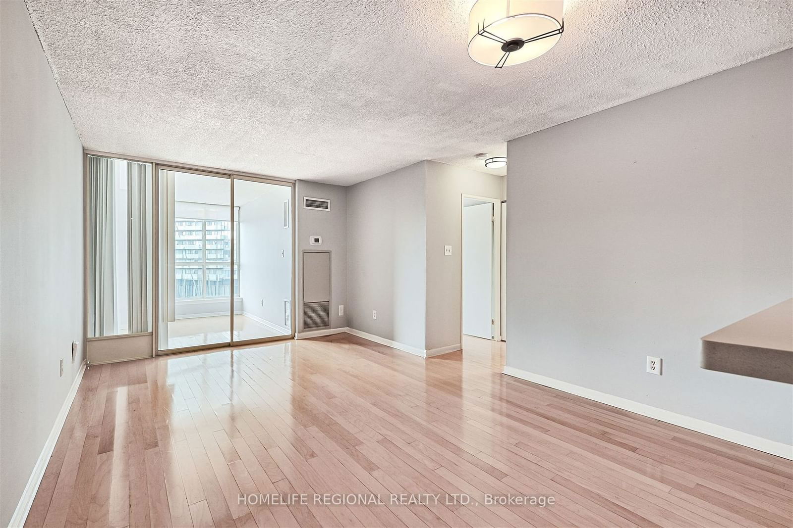 44 St Joseph St, unit 617 for sale