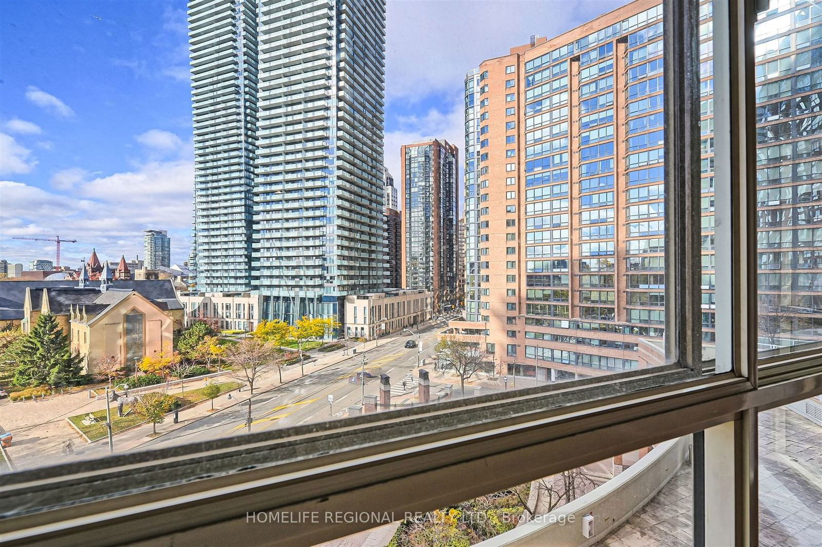 44 St Joseph St, unit 617 for sale