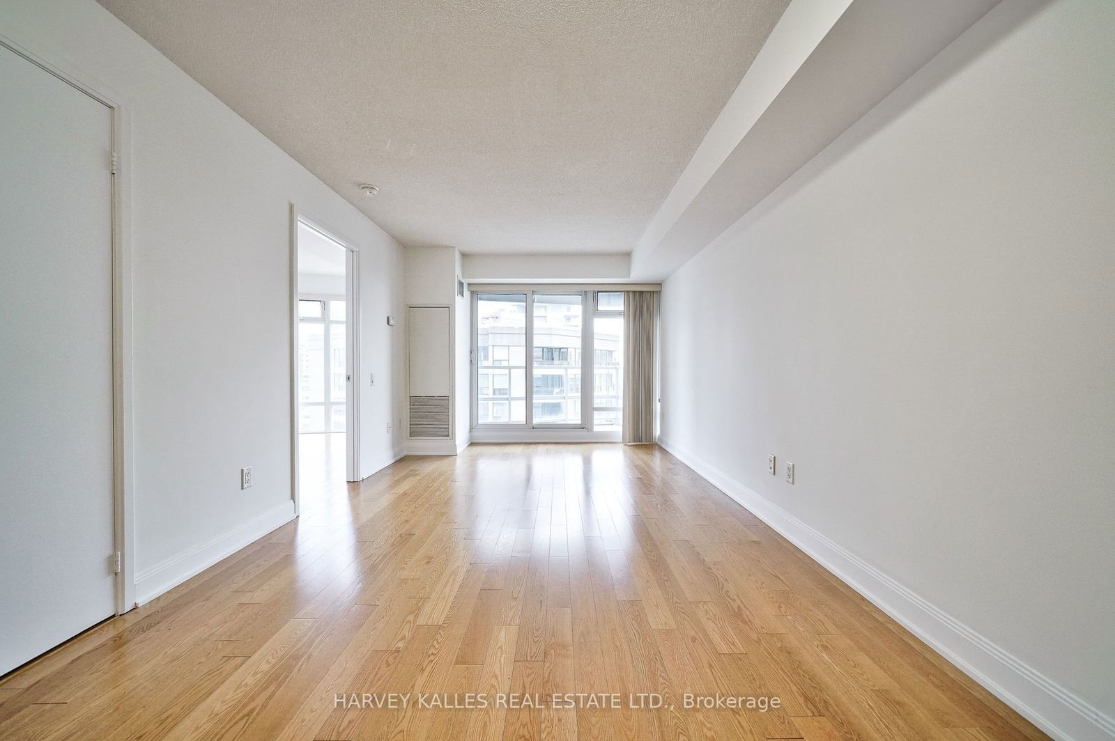 2181 Yonge St, unit 1612 for sale