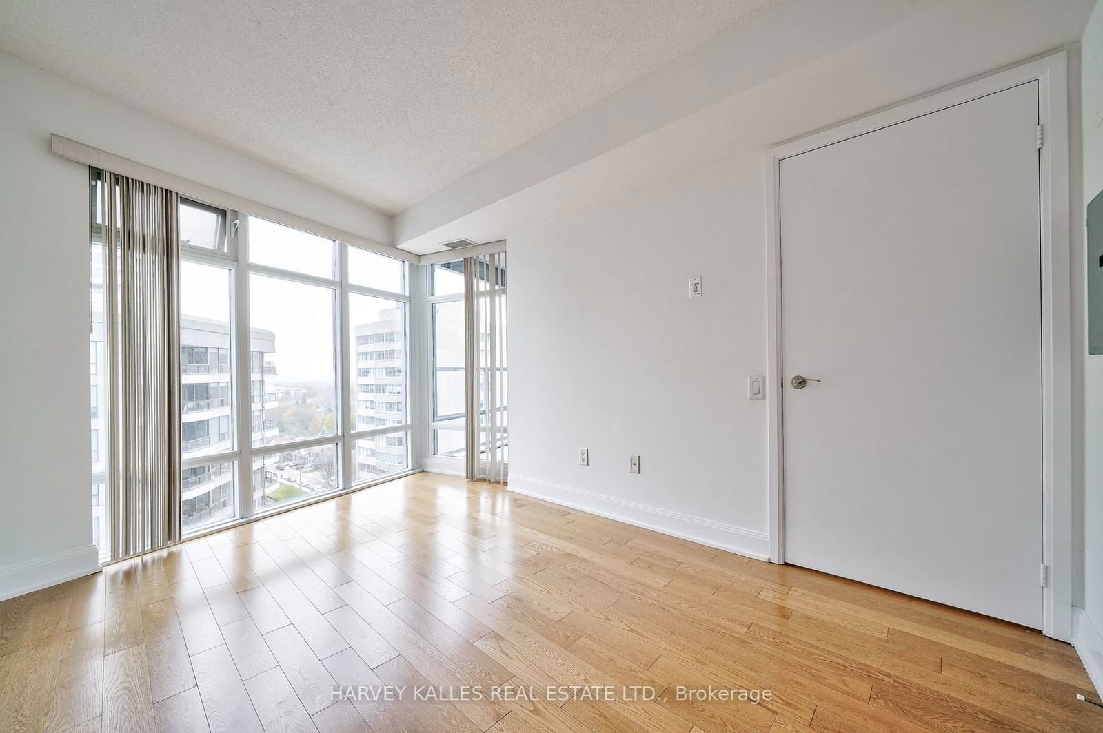 2181 Yonge St, unit 1612 for sale