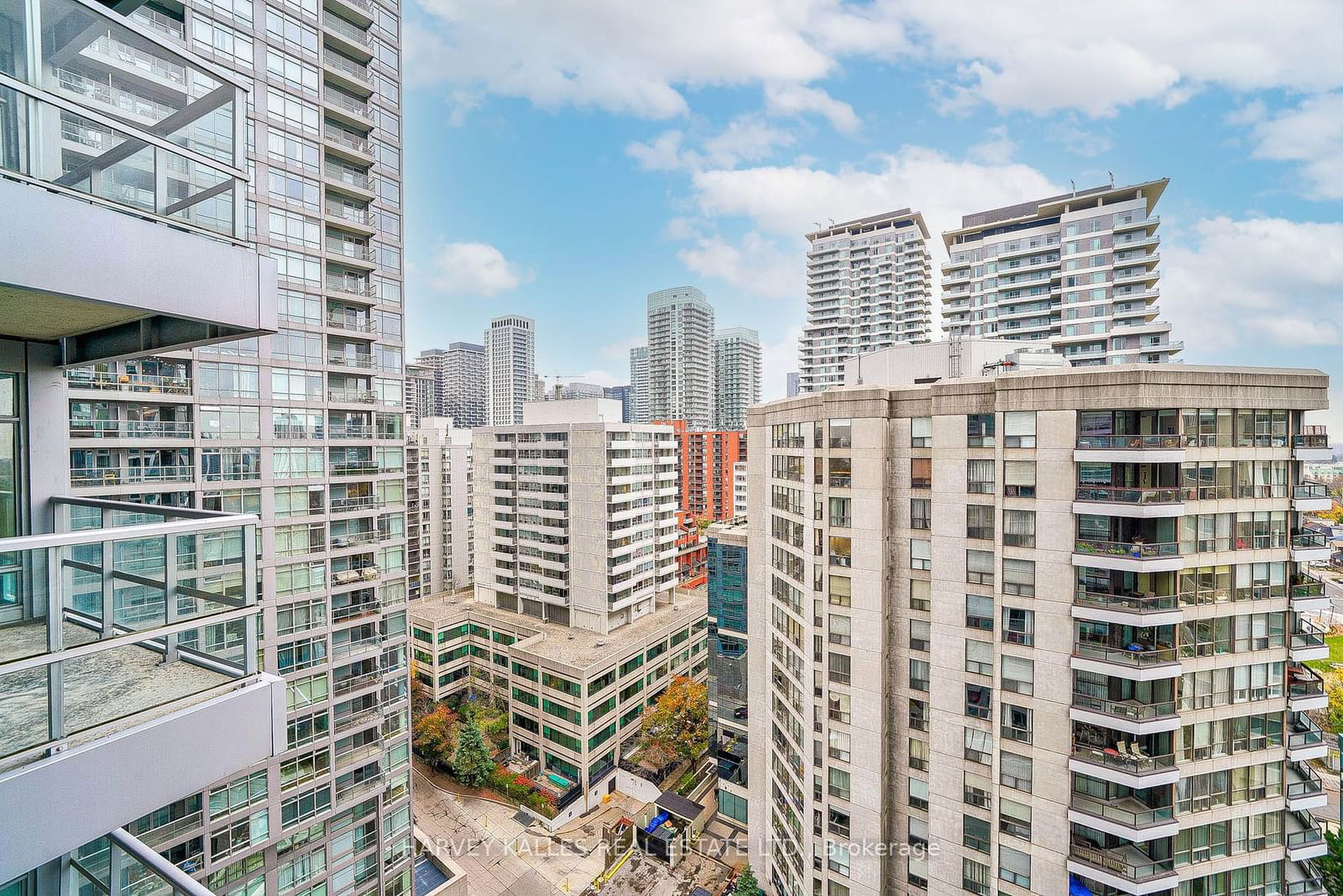 2181 Yonge St, unit 1612 for sale