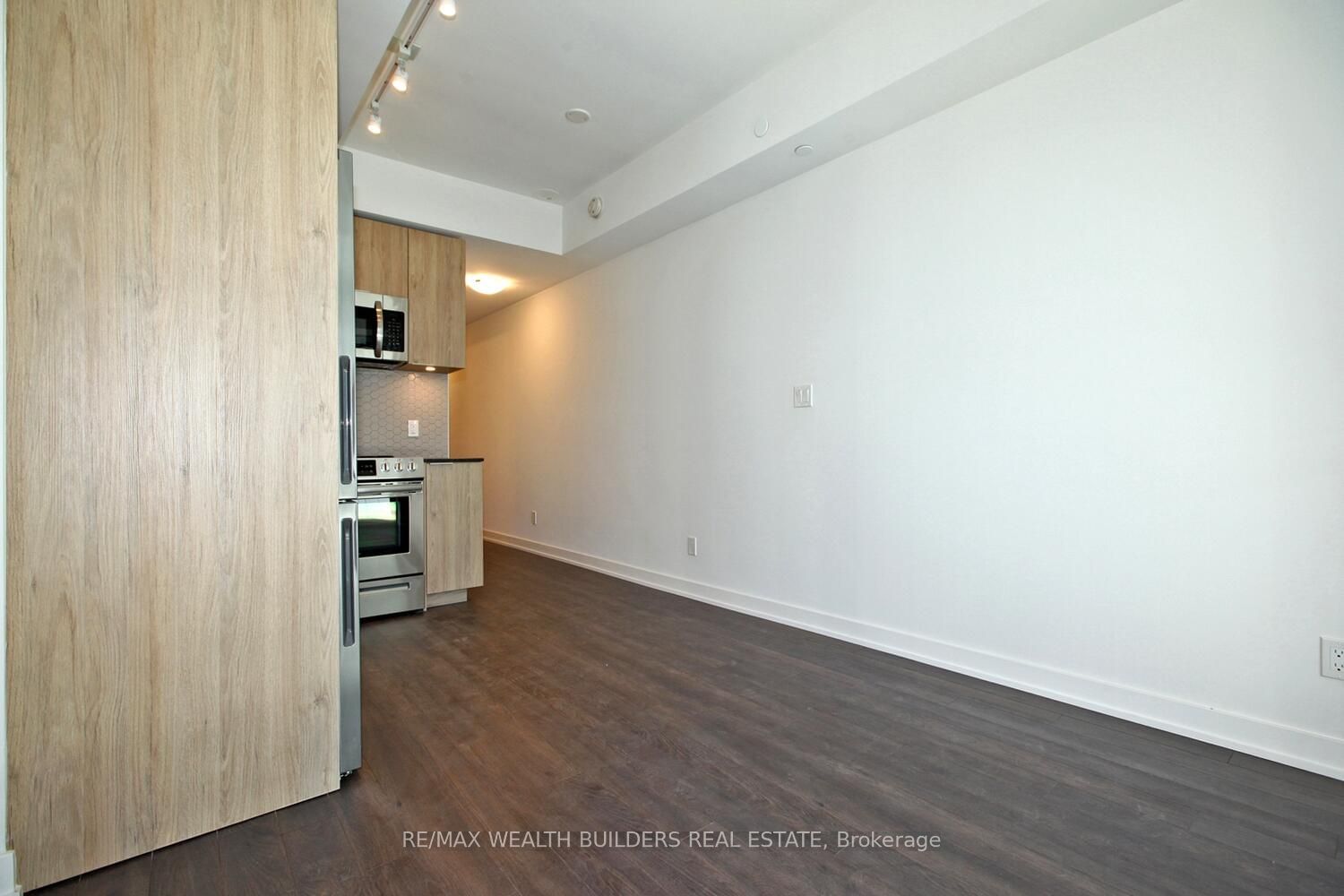 30 Ordnance St, unit 804 for rent