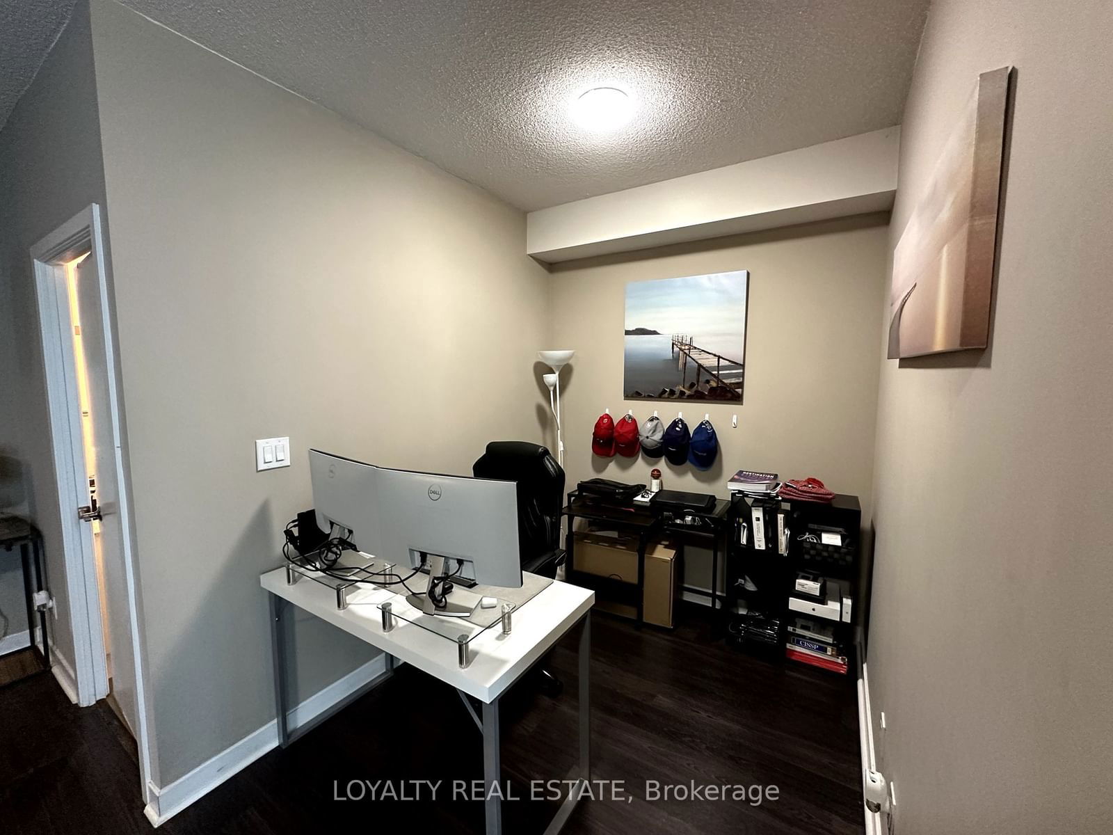 33 Bay St, unit 2101 for rent