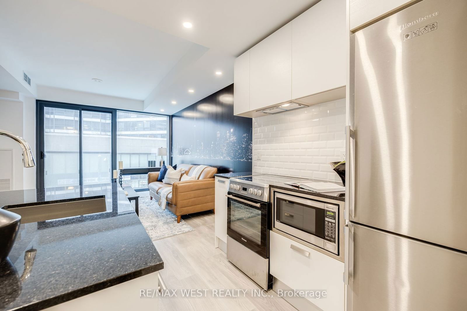 57 St Joseph St, unit 202 for sale