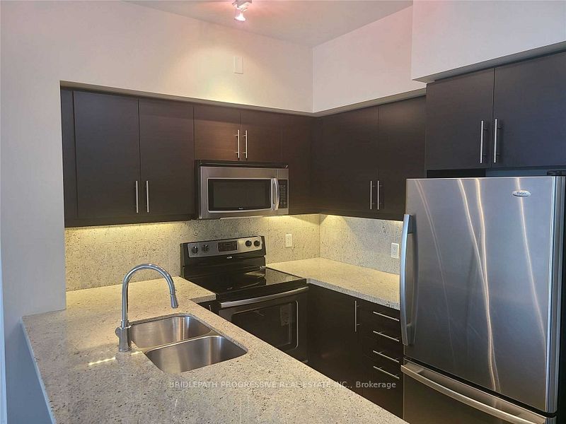 676 Sheppard Ave E, unit 605 for rent