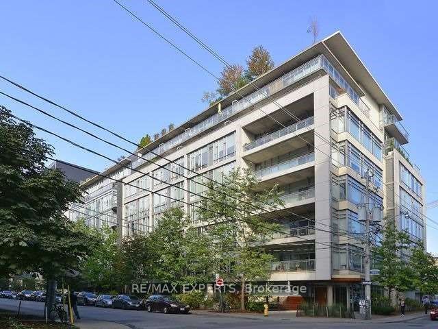 66 Portland St, unit 405 for rent