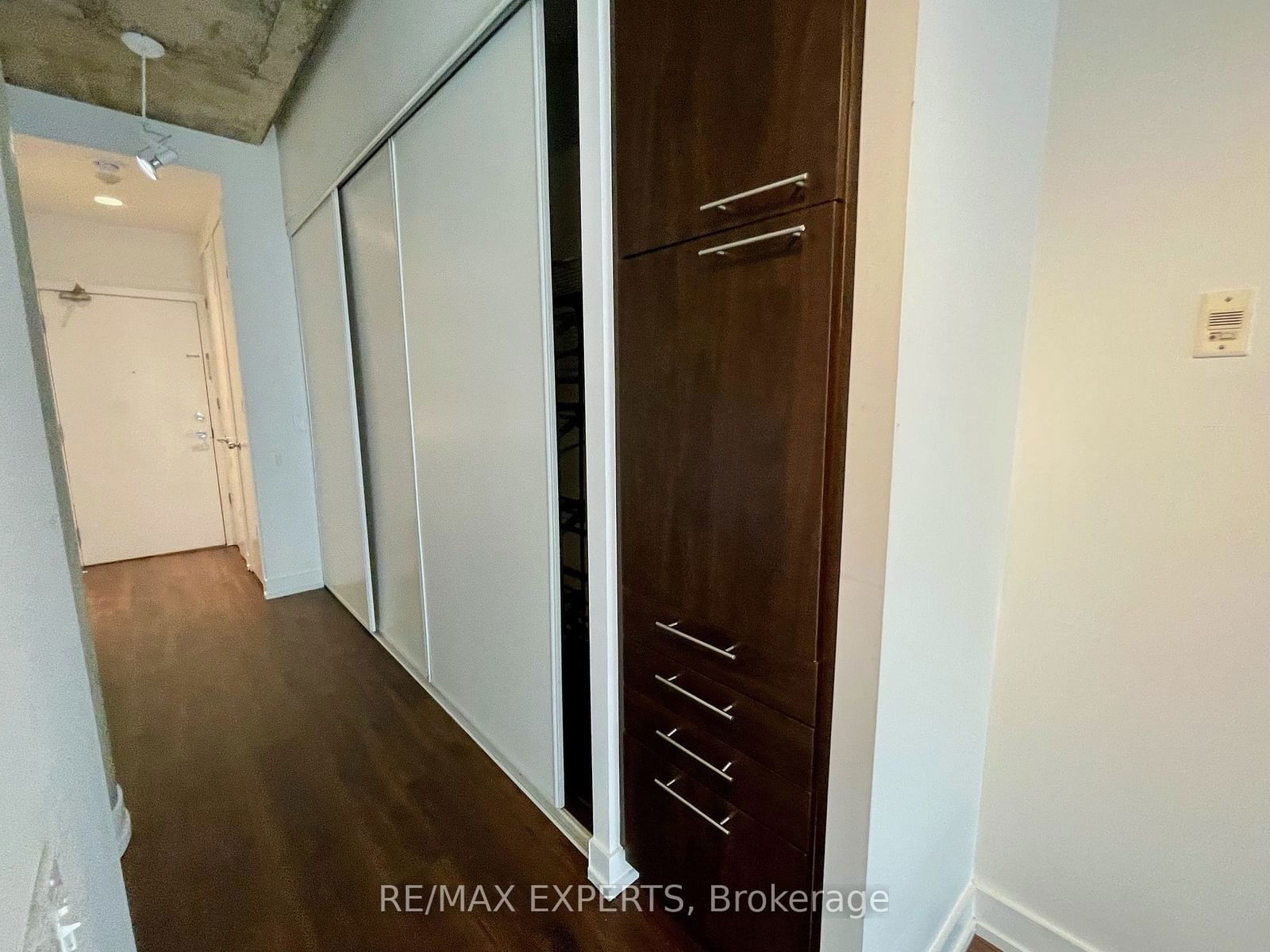 66 Portland St, unit 405 for rent