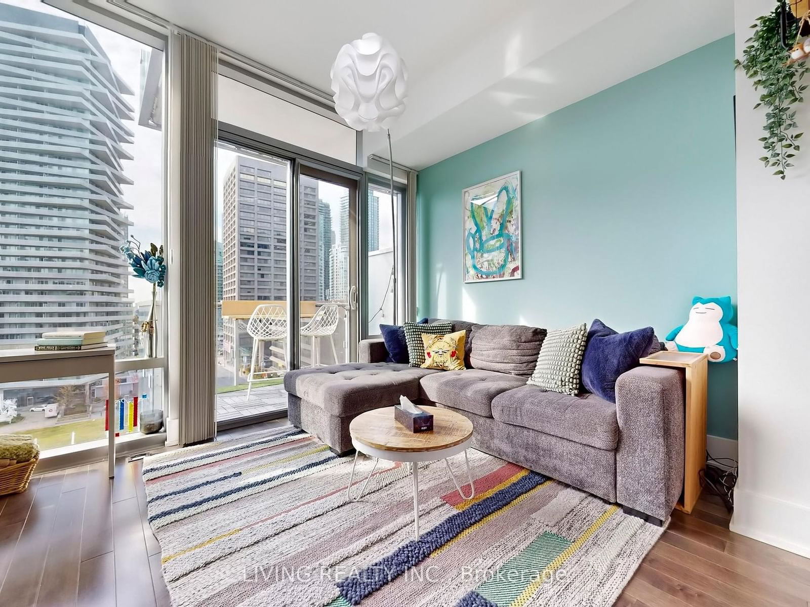 39 Queens Quay E, unit 940 for sale