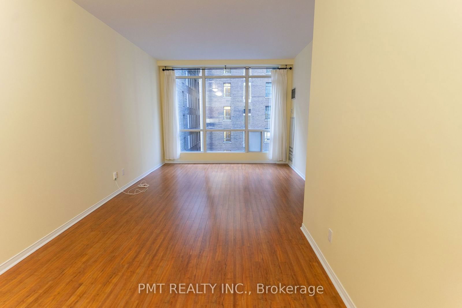 7 King St E, unit 1107 for rent