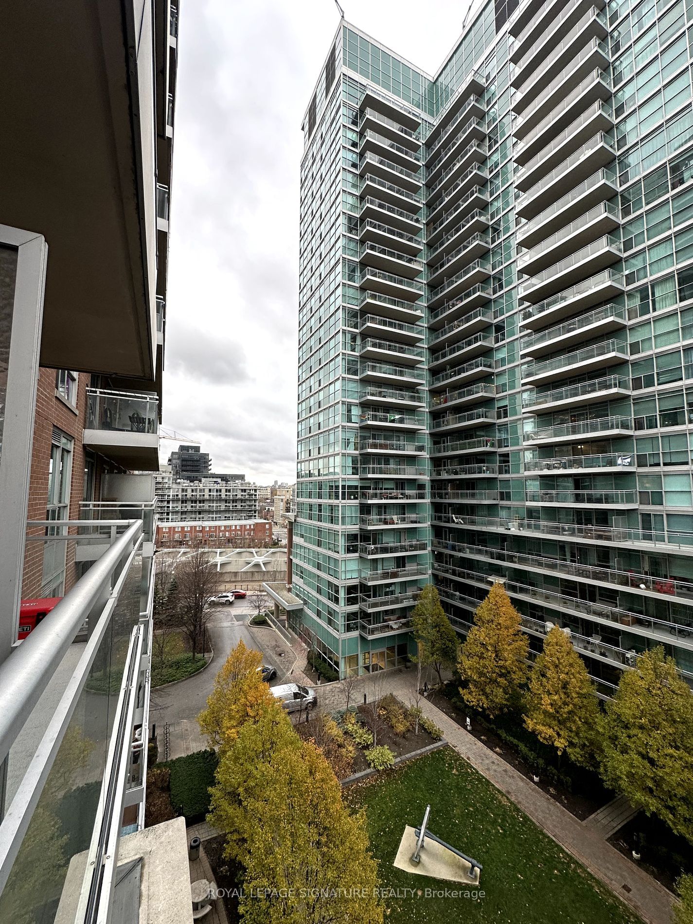 50 Lynn Williams St, unit 702 for rent