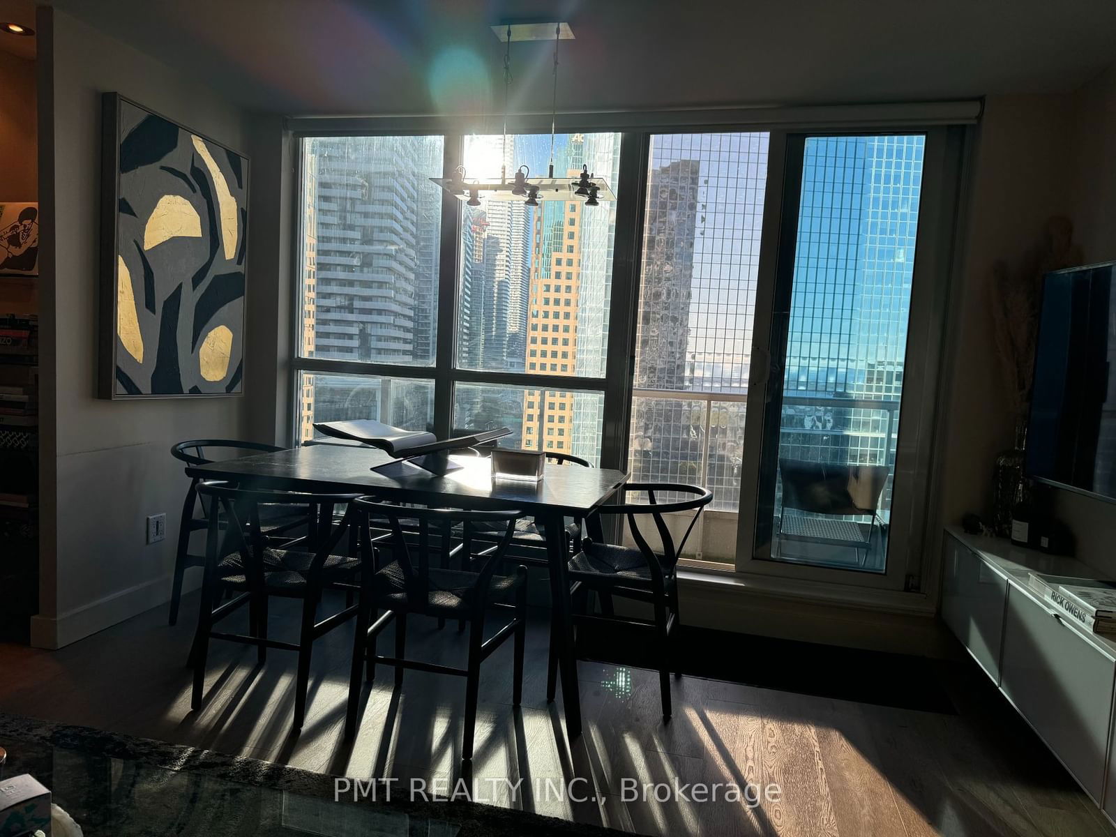 8 York St, unit 1502 for rent