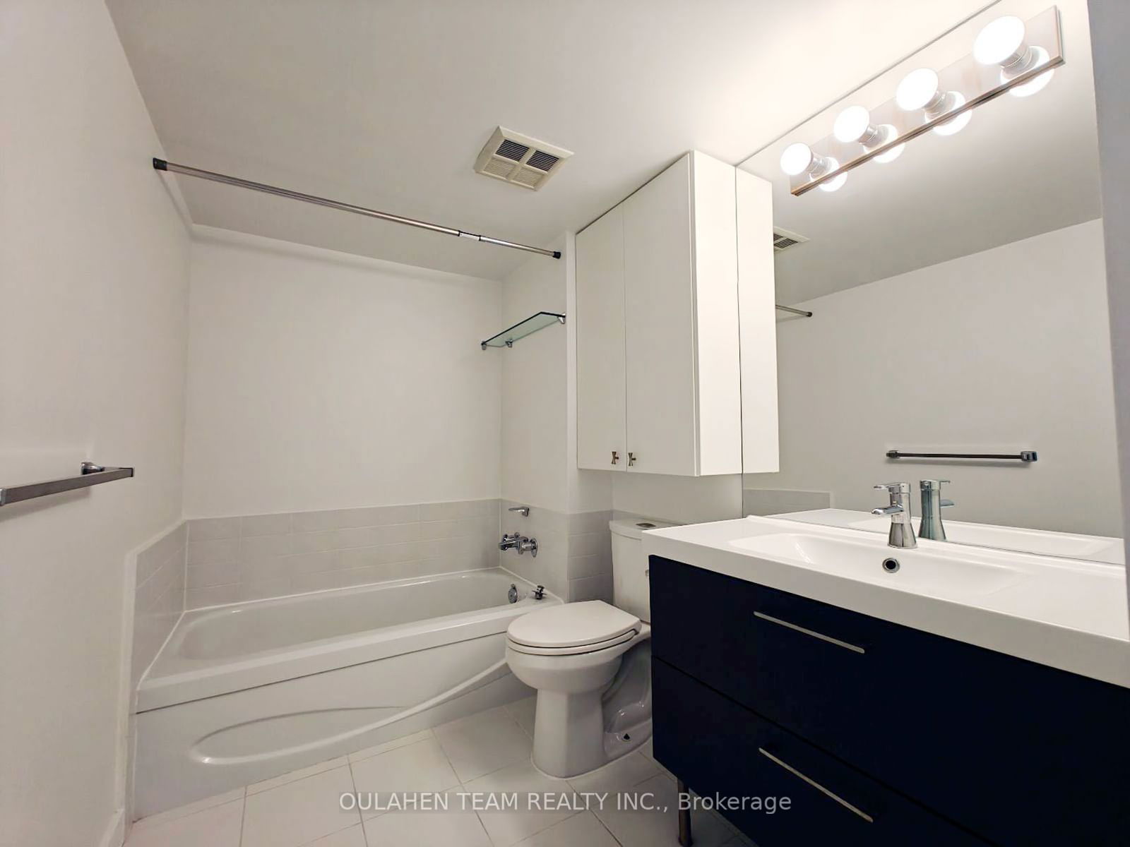 25 The Esplanade, unit 811 for rent