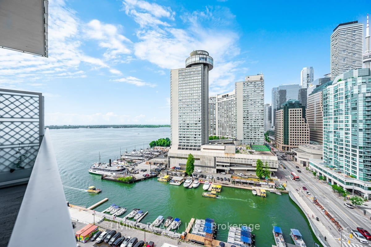 15 Queens Quay E, unit 1405 for sale