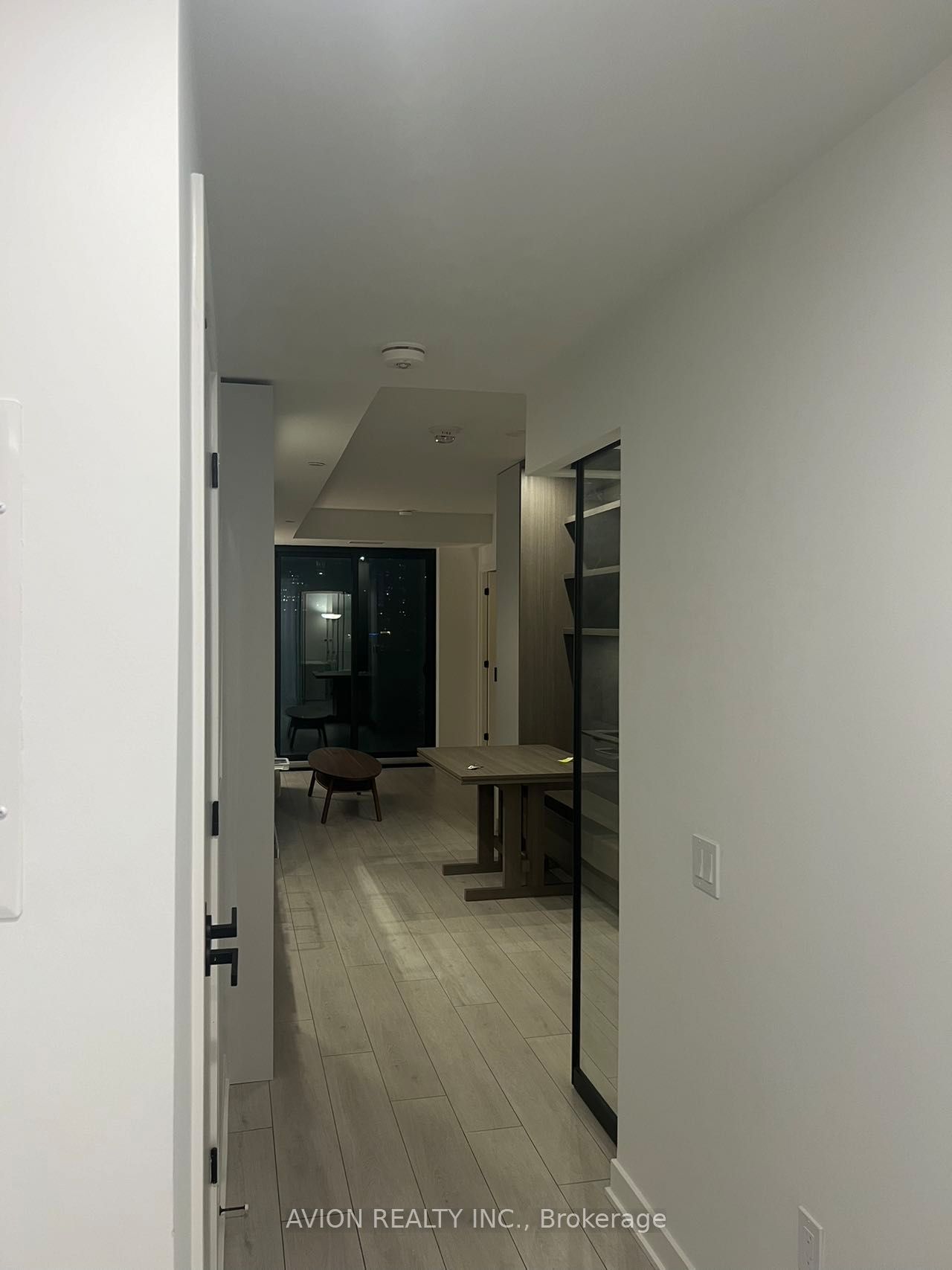 55 Charles St E, unit 1105 for rent