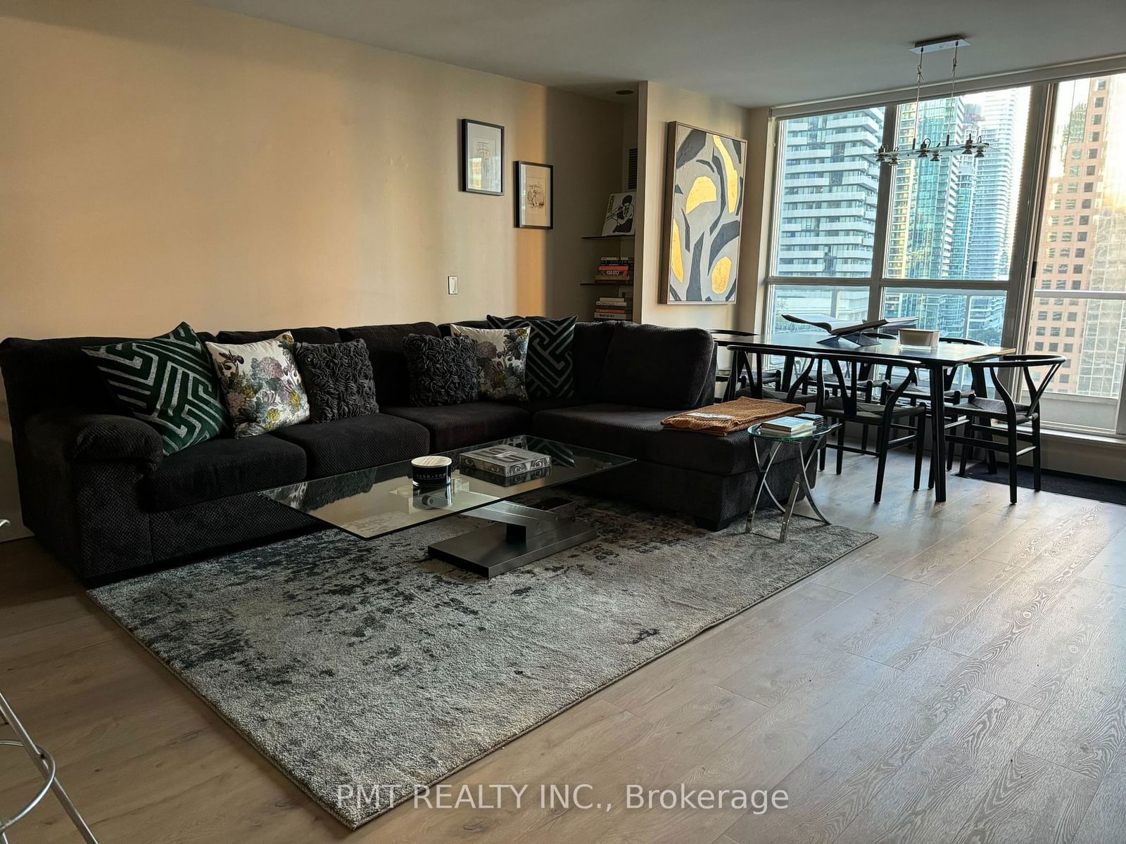 8 York St, unit 1502 for rent