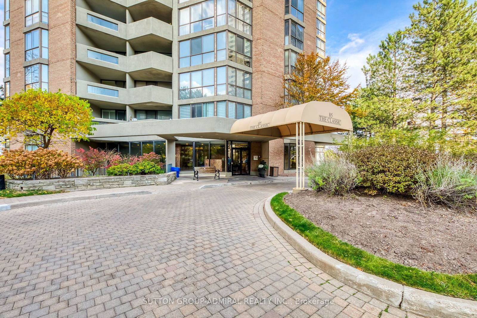 85 SKYMARK Dr, unit 2703 for sale