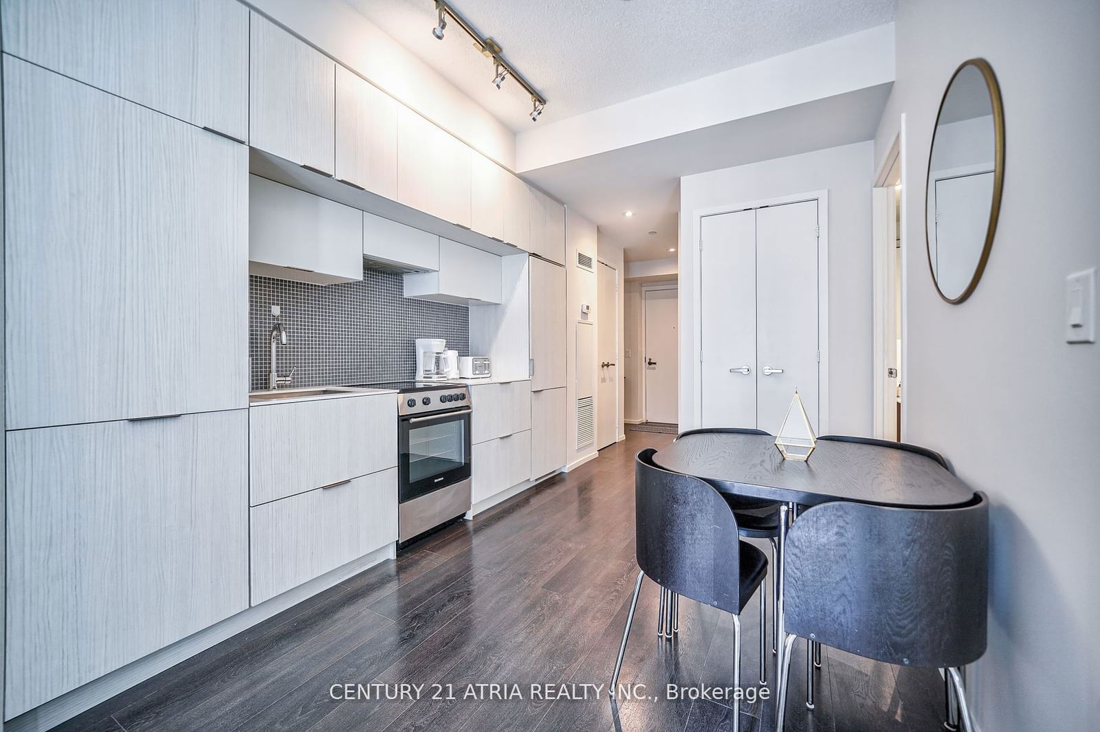 159 Dundas St E, unit 1002 for rent