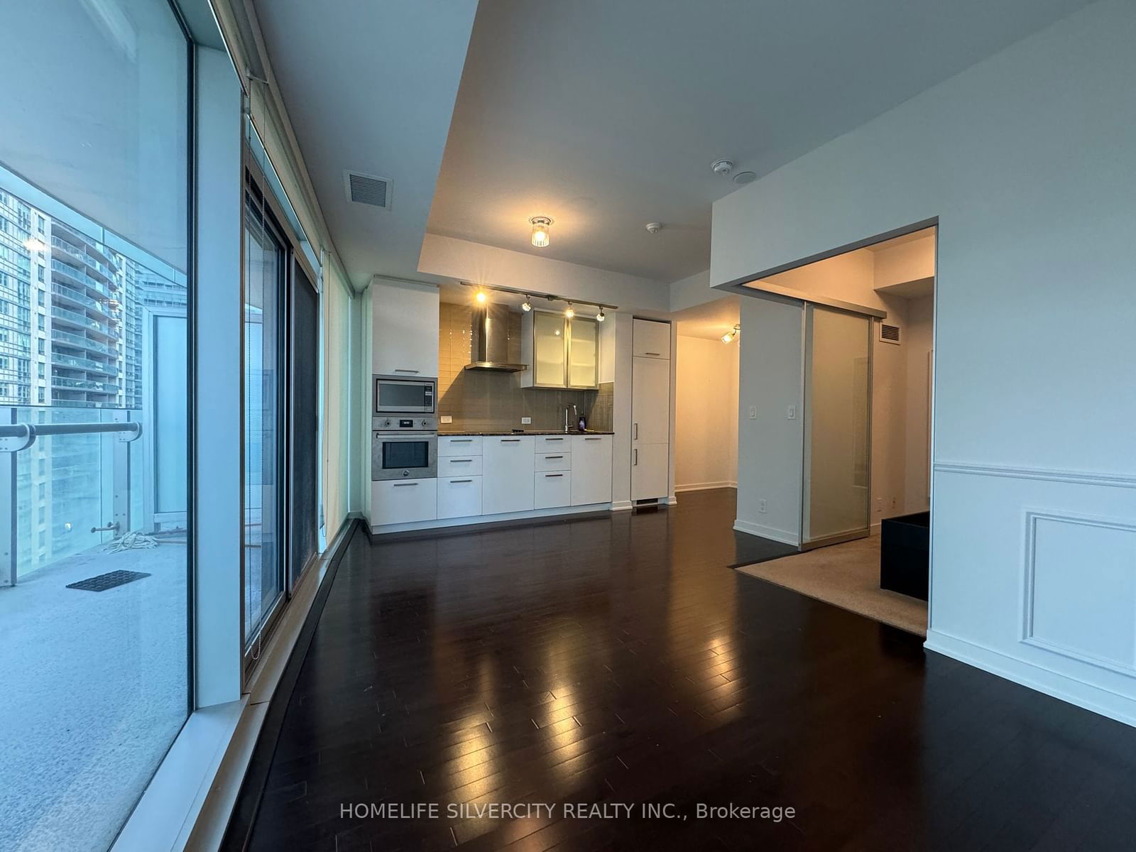 12 York St, unit 1306 for rent