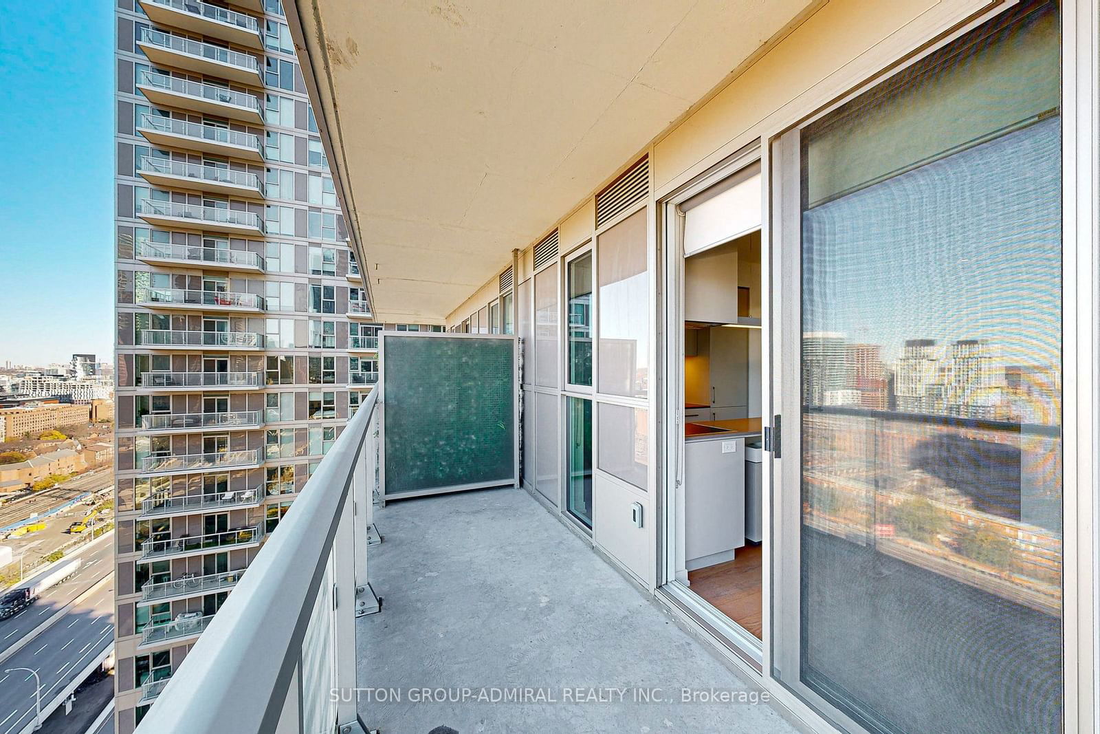 15 Lower Jarvis St, unit 1811 for sale