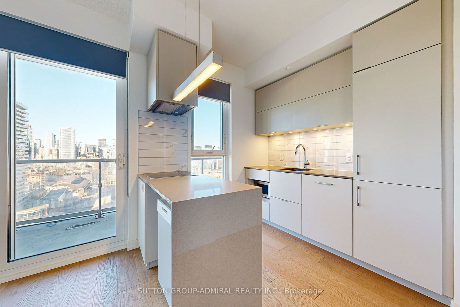 15 Lower Jarvis St, unit 1811 for sale