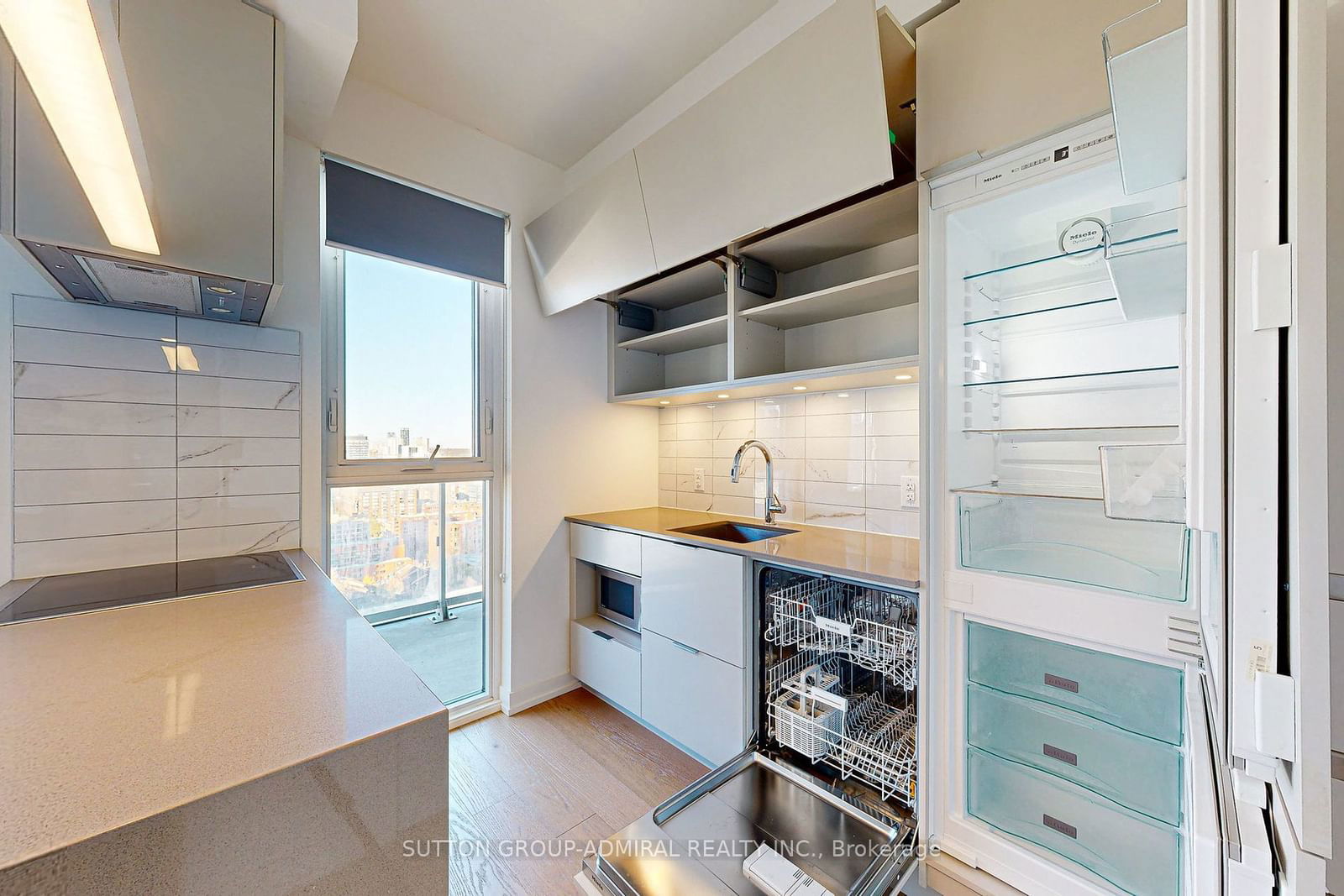 15 Lower Jarvis St, unit 1811 for sale