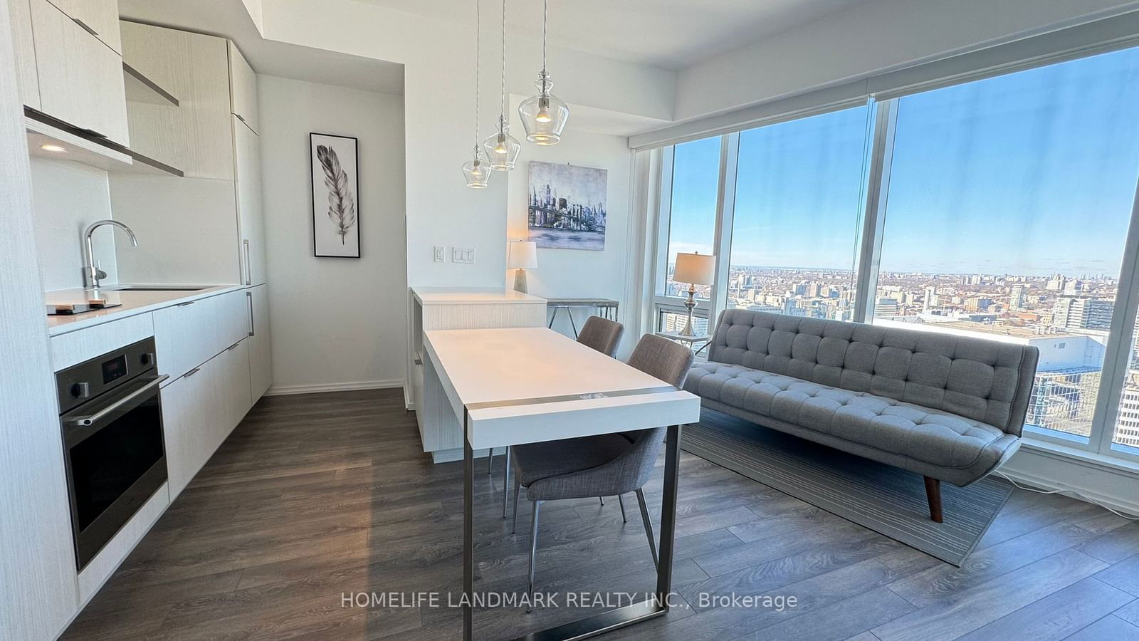 197 Yonge St, unit 5113 for rent