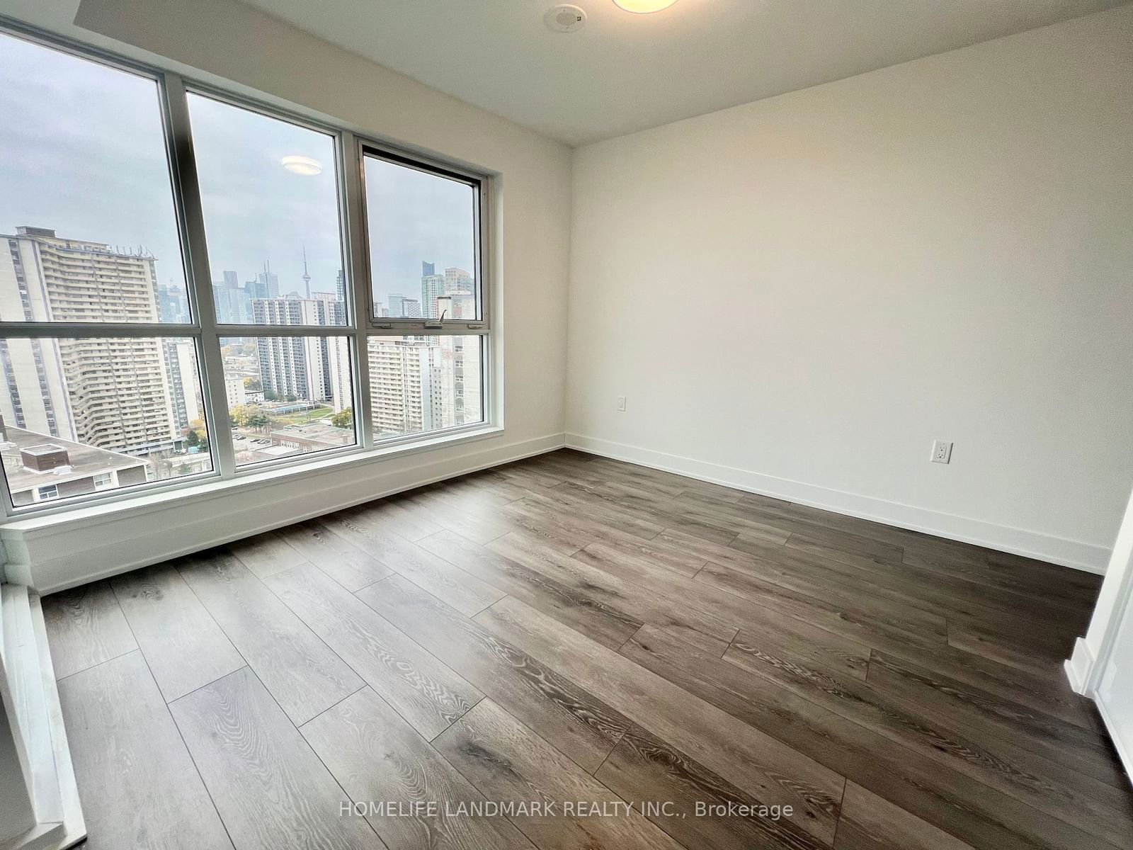 585 Bloor St E, unit 2121 for rent