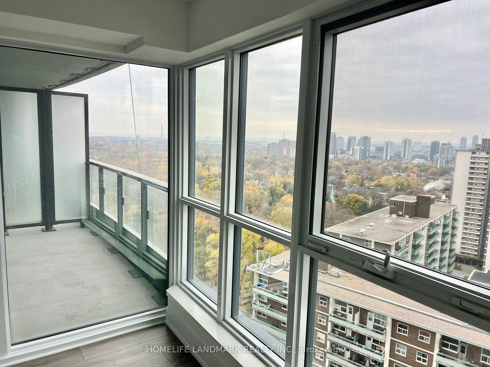 585 Bloor St E, unit 2121 for rent