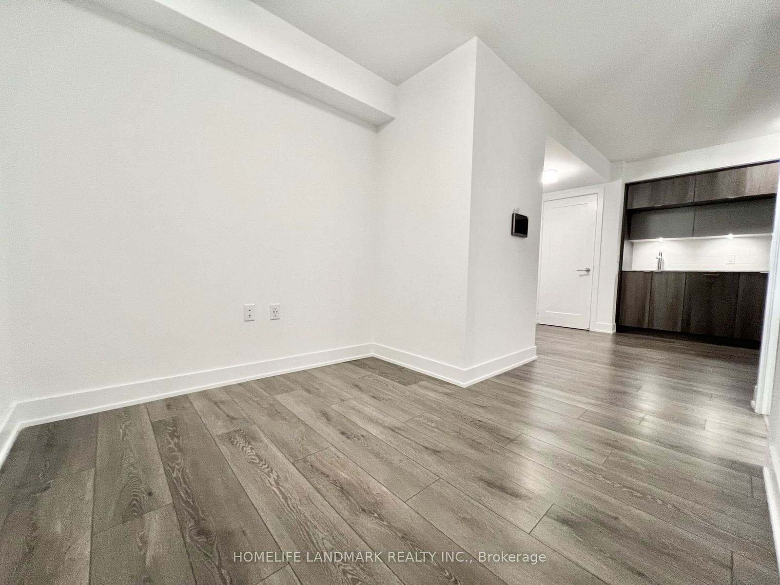 585 Bloor St E, unit 2121 for rent