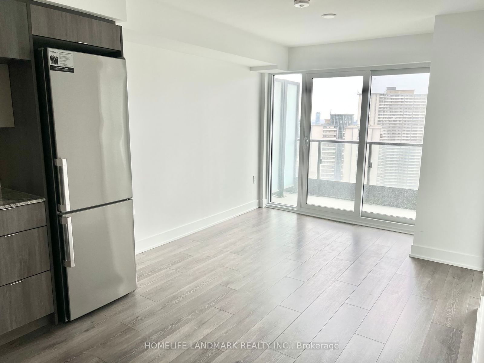 585 Bloor St E, unit 2121 for rent