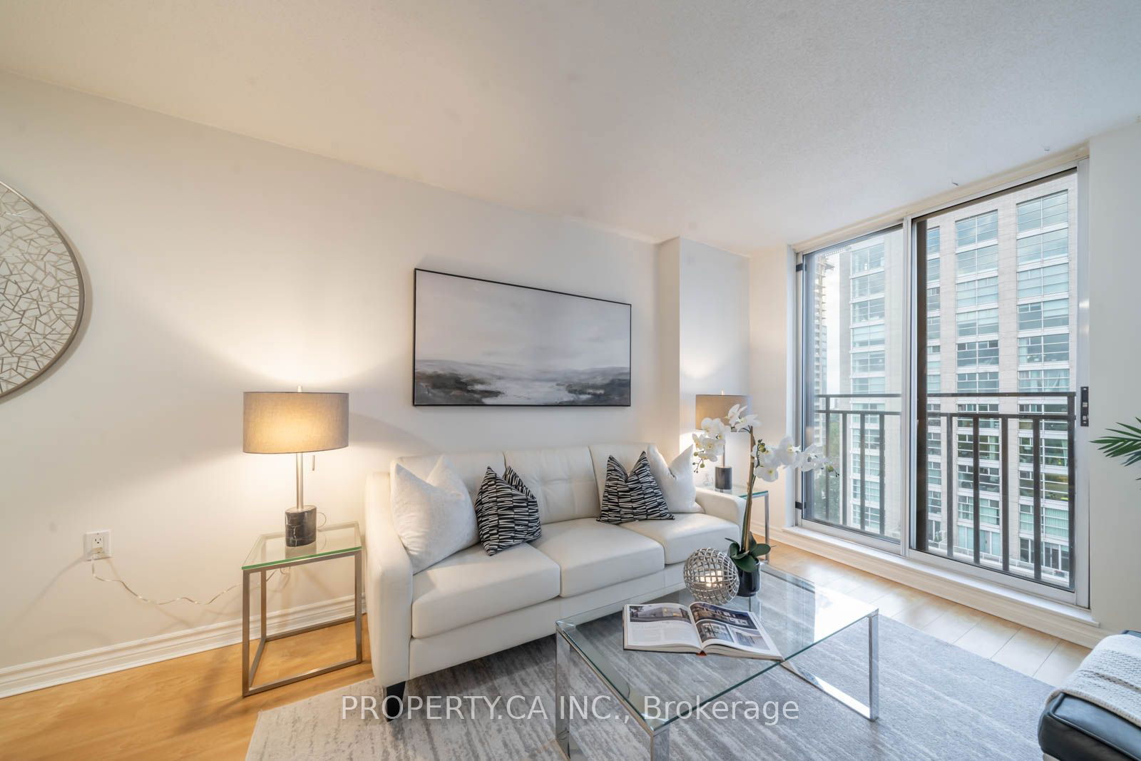 388 Bloor St E, unit 1502 for rent