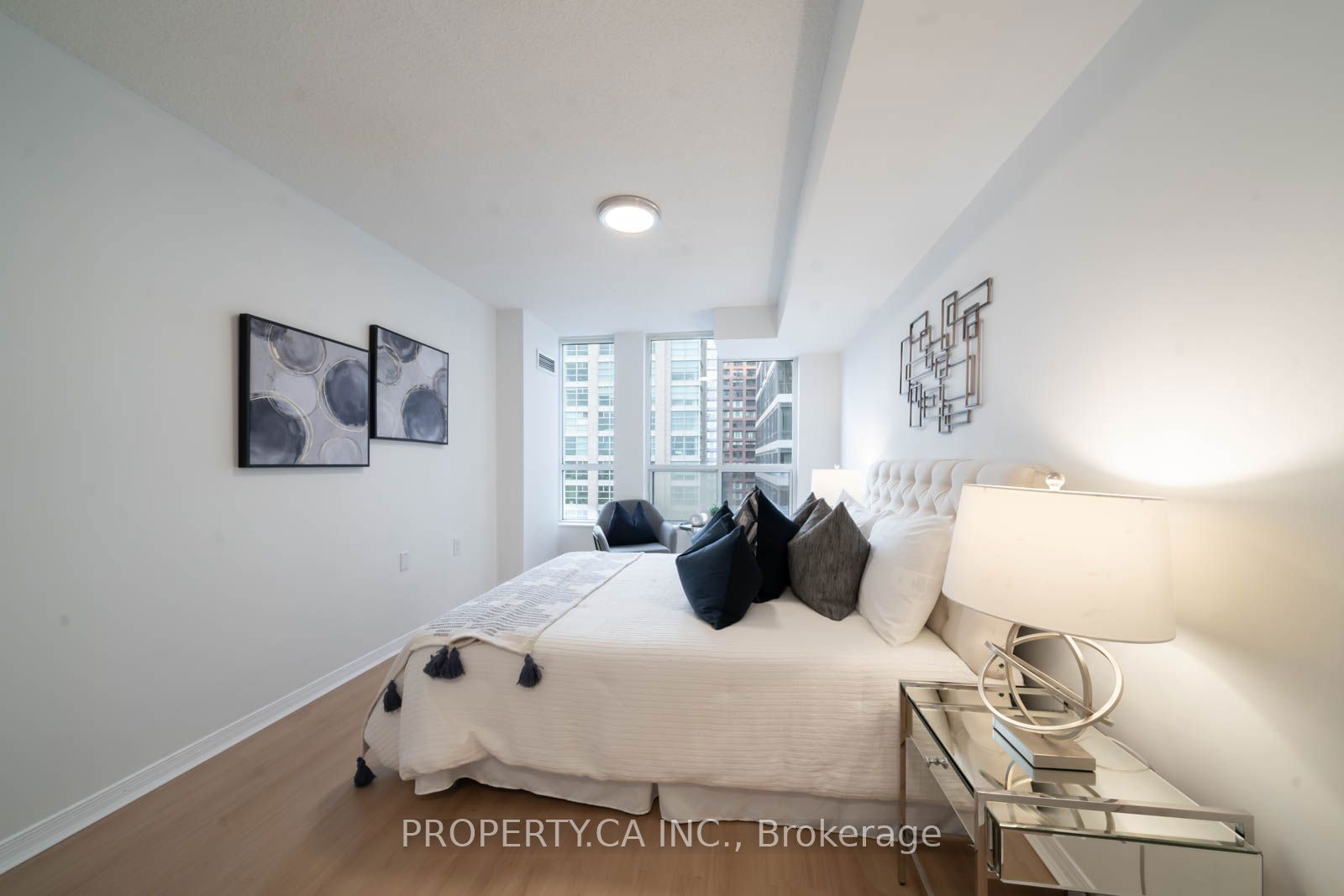 388 Bloor St E, unit 1502 for rent