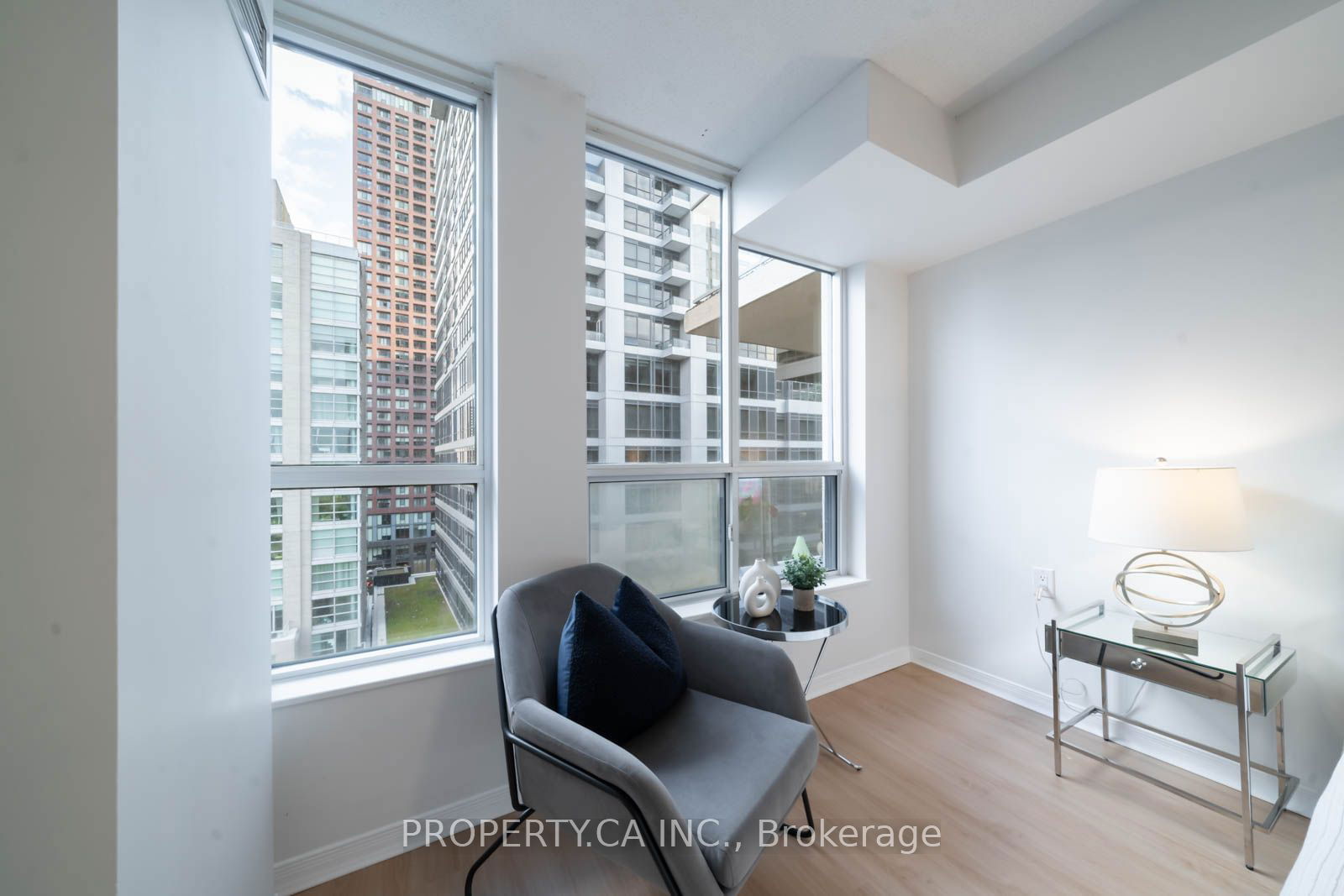 388 Bloor St E, unit 1502 for rent