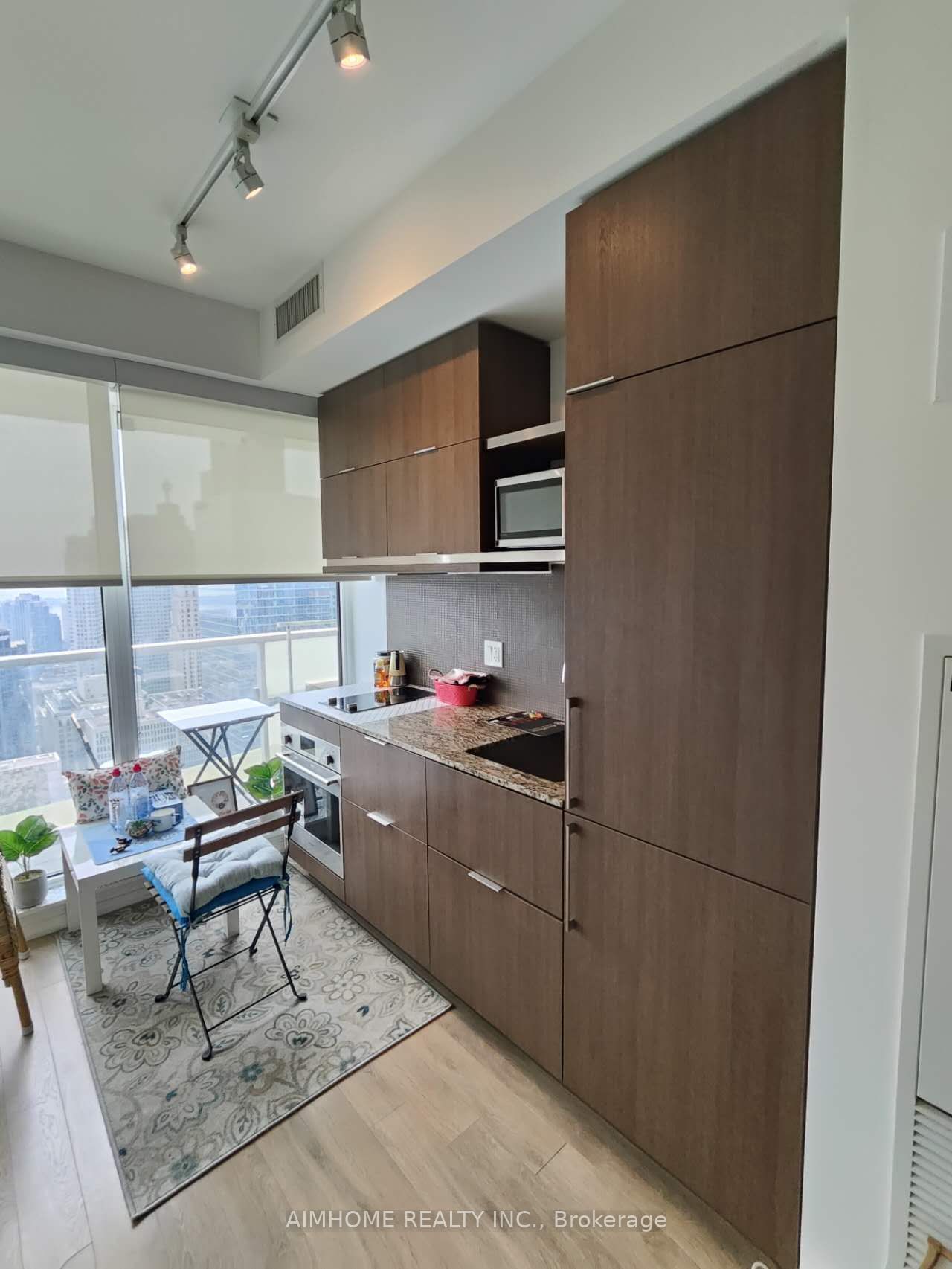 197 Yonge St, unit 4408 for sale